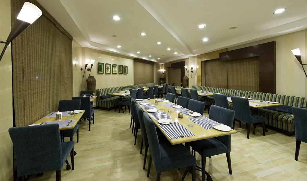 坎牙库马里斯帕萨度假酒店 根尼亚古马里 外观 照片